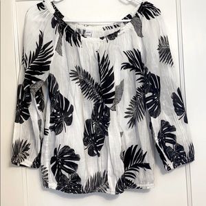 Off the shoulder long sleeve top